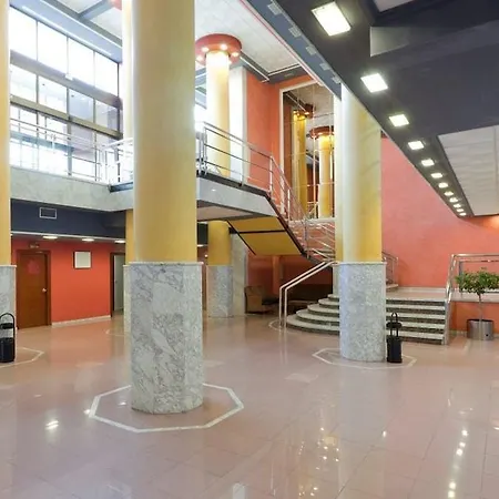 Hotel Cabana فندق بينايدورم