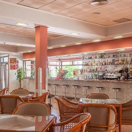 Hotel Cabana 3* بينايدورم