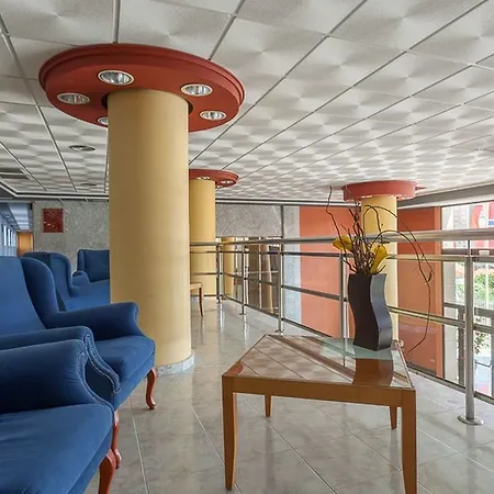 Hotel Cabana فندق بينايدورم