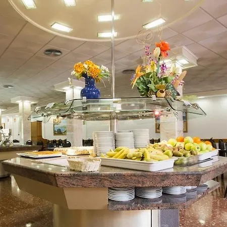 Hotel Cabana فندق