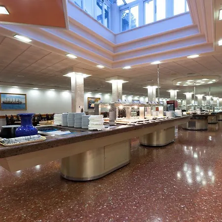 Hotel Cabana מלון 3*