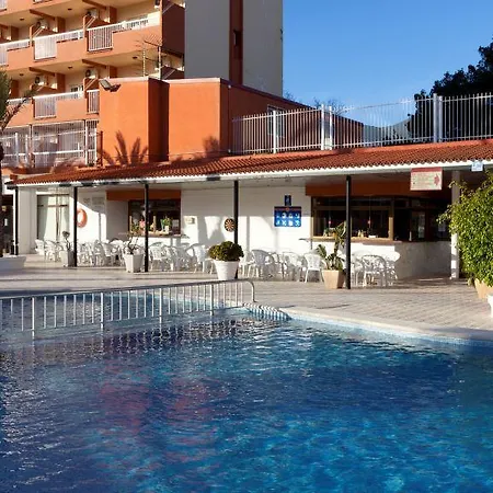 فندق Hotel Cabana 3*