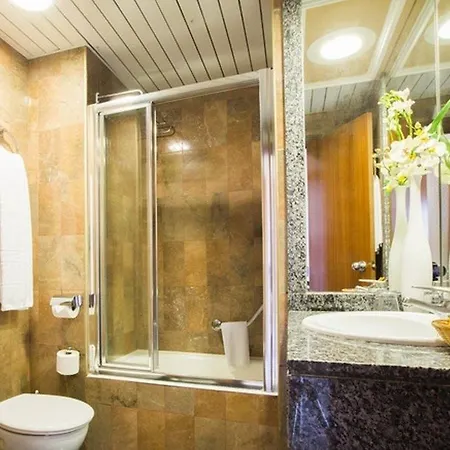 Hotel Cabana 베니돔