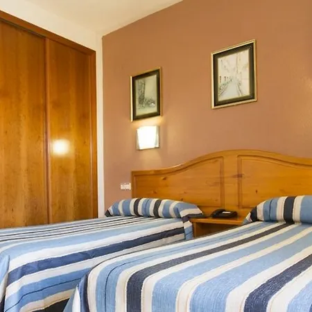 Hotel Cabana فندق