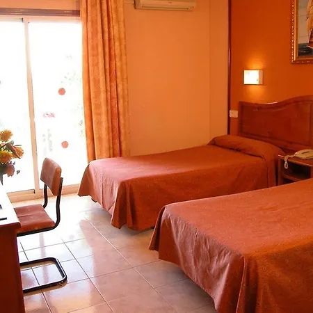 מלון Hotel Cabana בנידורם