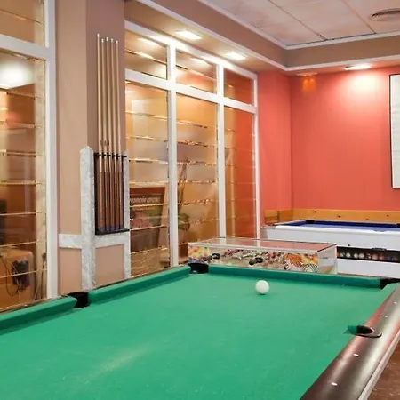 Hotel Cabana فندق 3*