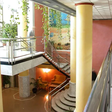 Hotel Cabana 3* 베니돔